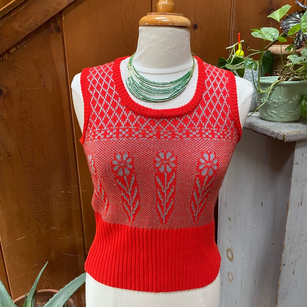Vintage Floral Sweater Vest Knit Top